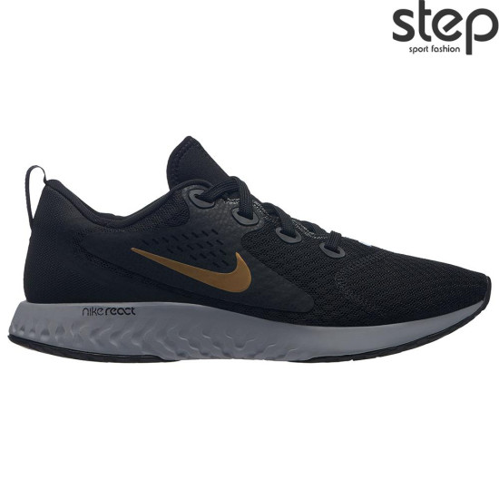 Nike Wmns legend react